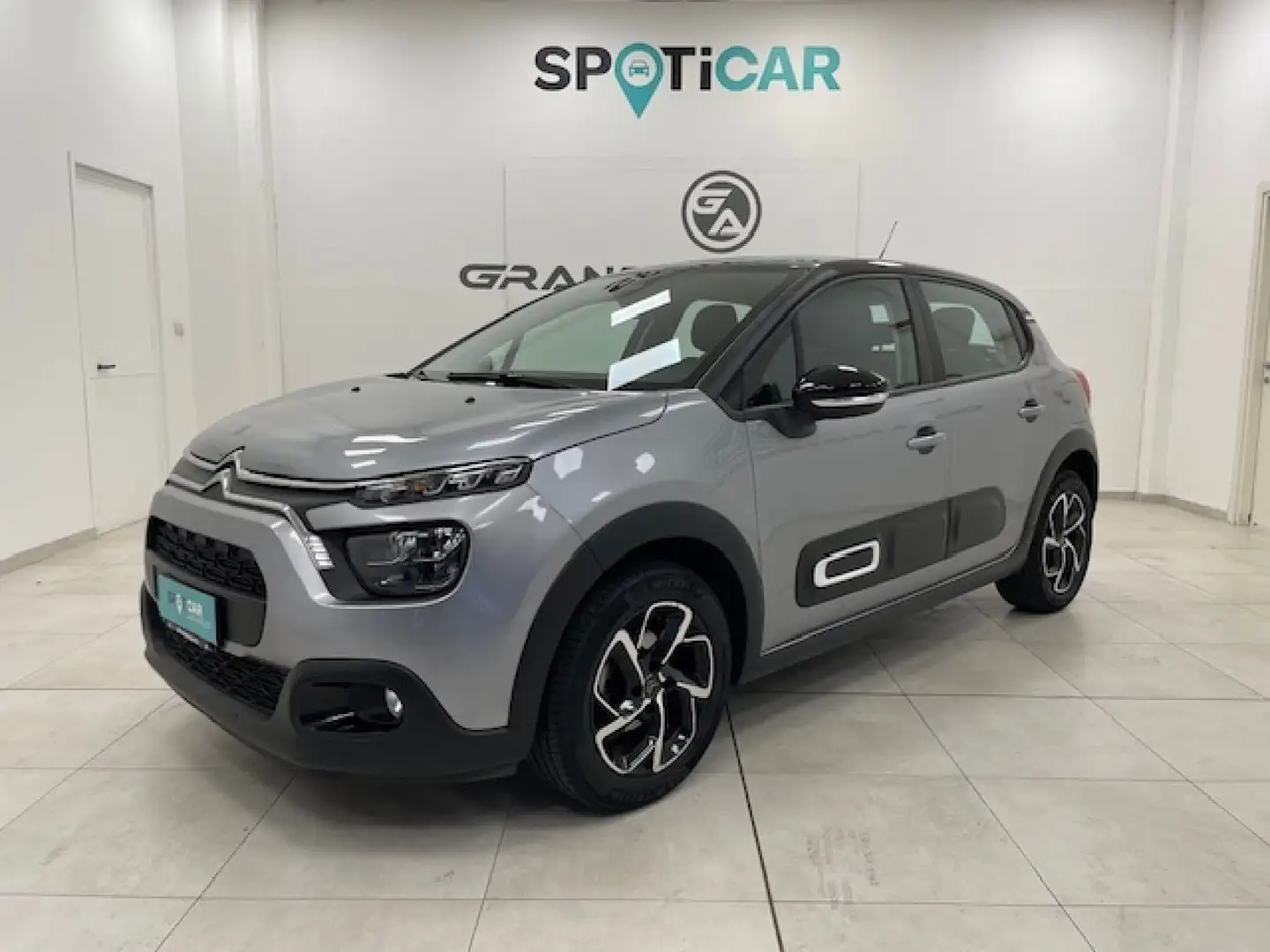 Citroen C3 III 2017 -  1.2 puretech Shine s&s 83cv neopatent Grigio - 1