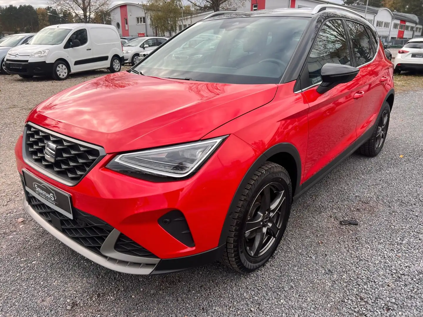 SEAT Arona FR LED Kamera Automatik SHZ Klimaautomatik Rood - 1