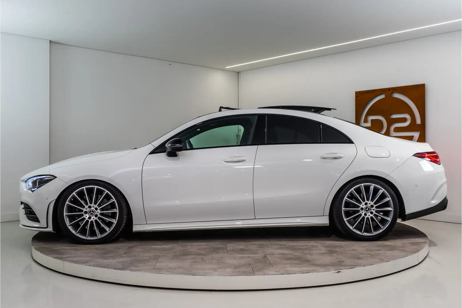 Mercedes-Benz CLA 220 Premium+ AMG 191PK | Pano | Sfeer | Carplay | AR | Wit - 2