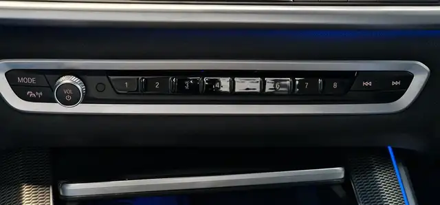 BMW X5 Xdrive45e view 23