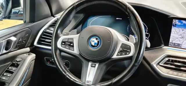 BMW X5 Xdrive45e view 14
