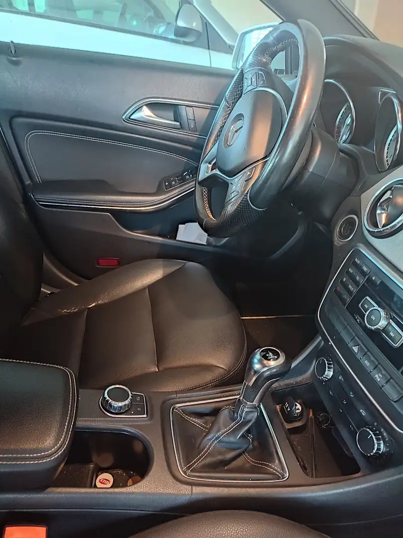 Mercedes-Benz 200 premium TDI 200 - 2