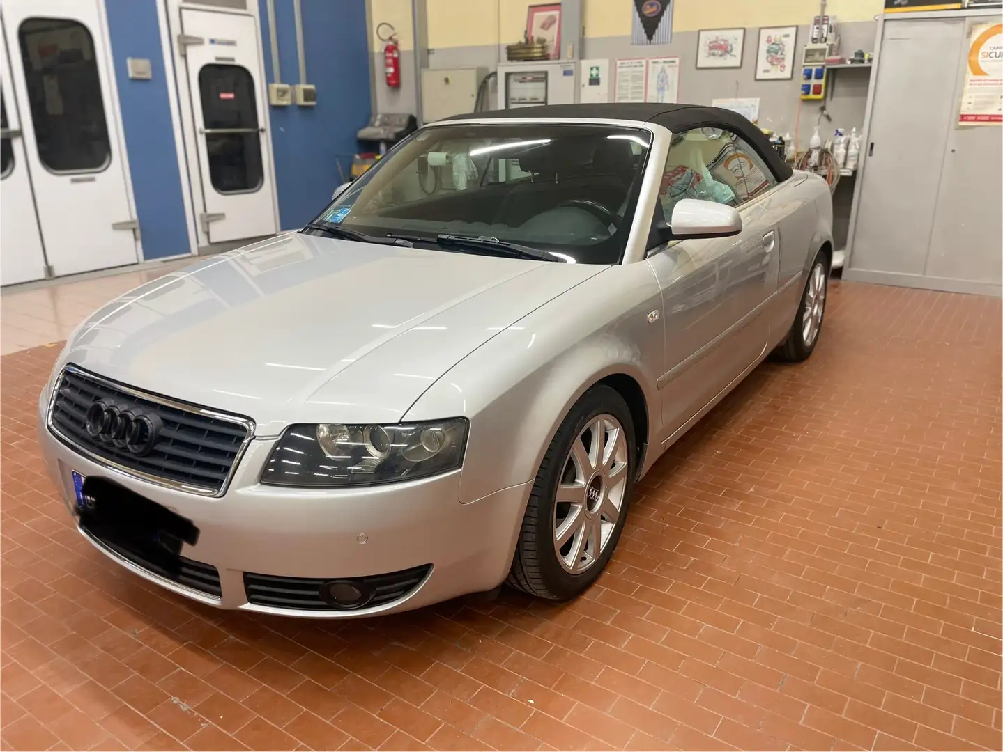 Audi A4 Cabrio 2.5 V6 tdi 163cv multitronic - 2