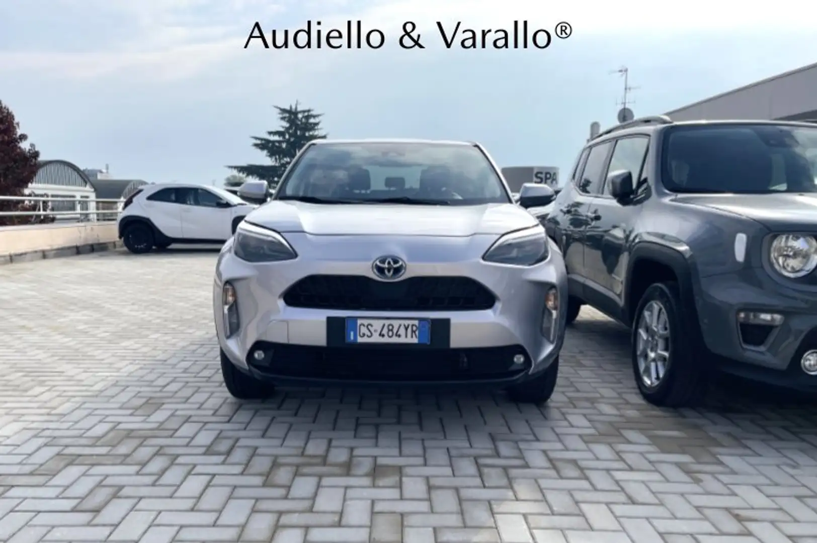 Toyota Yaris Cross Yaris Cross 1.5 Hybrid 5p. E-CVT Business Argento - 2