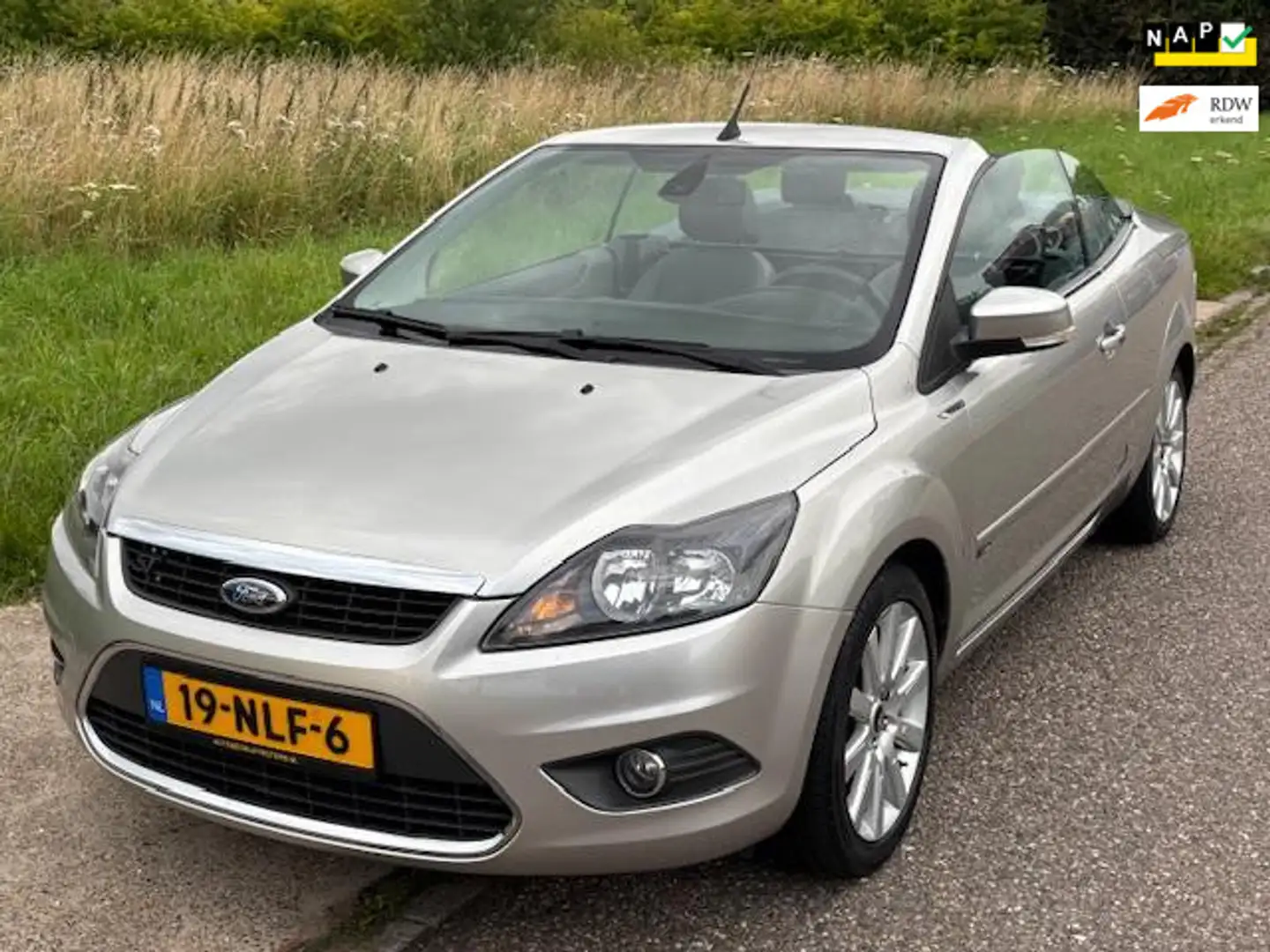 Ford Focus CC Coupé-Cabriolet 2.0 Titanium Clima LMV 17" Cruisec Grau - 1