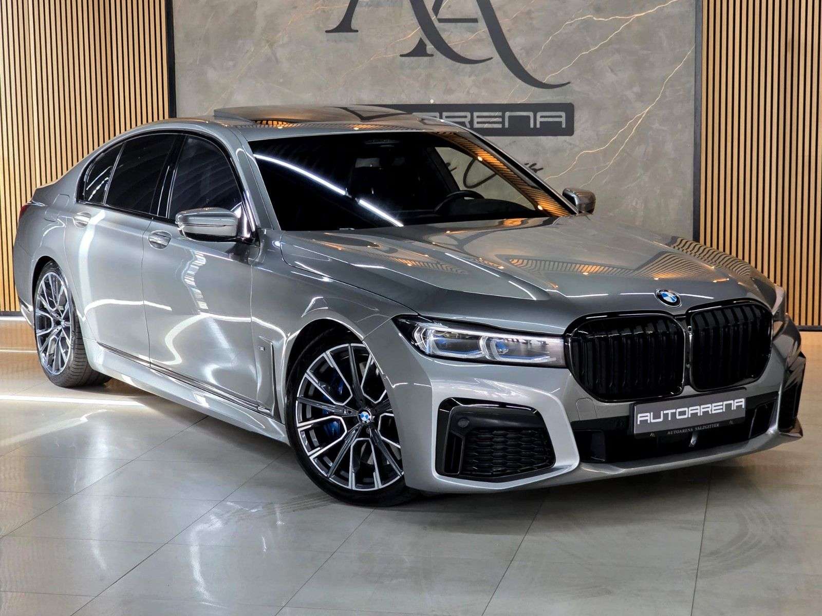 BMW 745