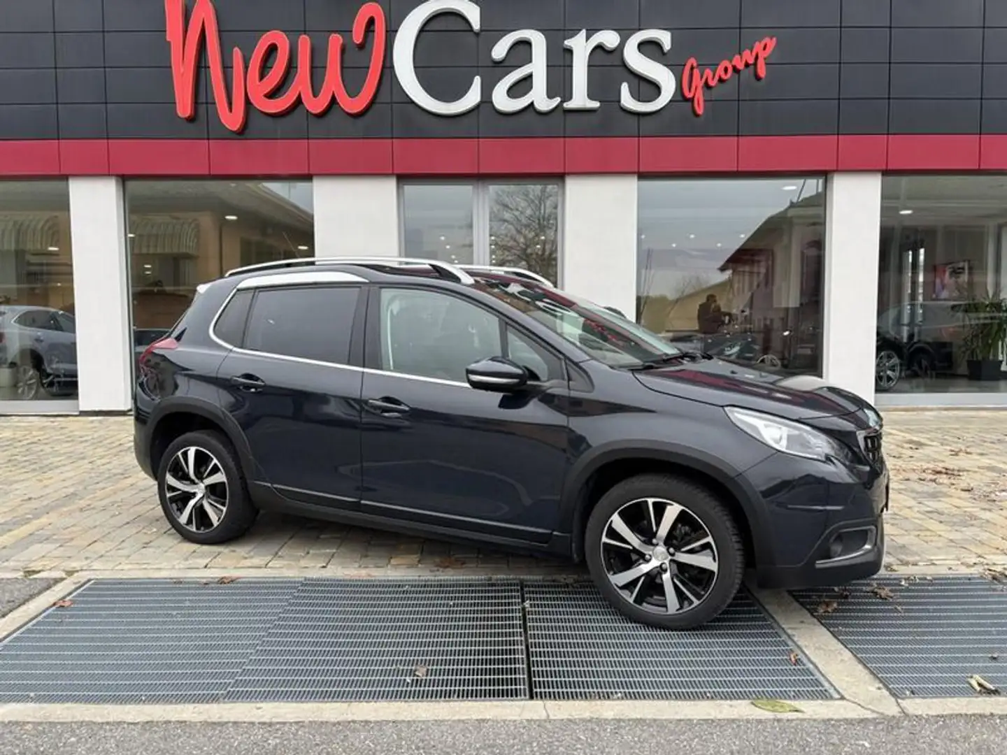 Peugeot 2008 1° serie BlueHDi 120 EAT6 S&S Allure NAVI Grigio - 1