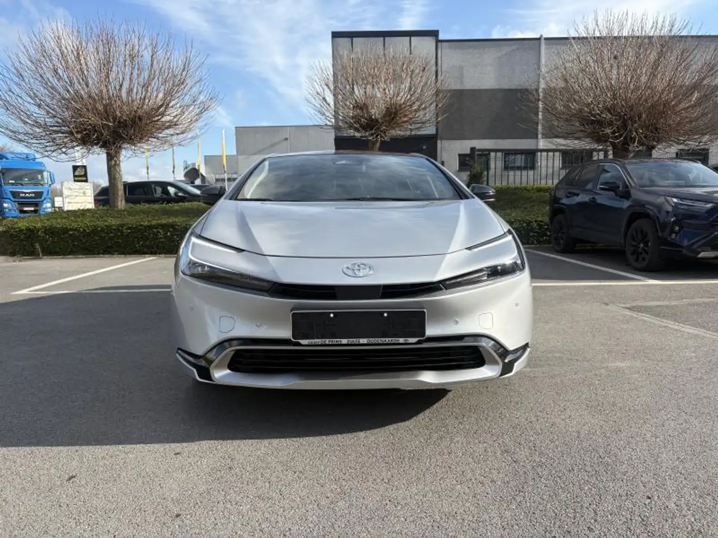Toyota Prius Premium Plus Argent - 2