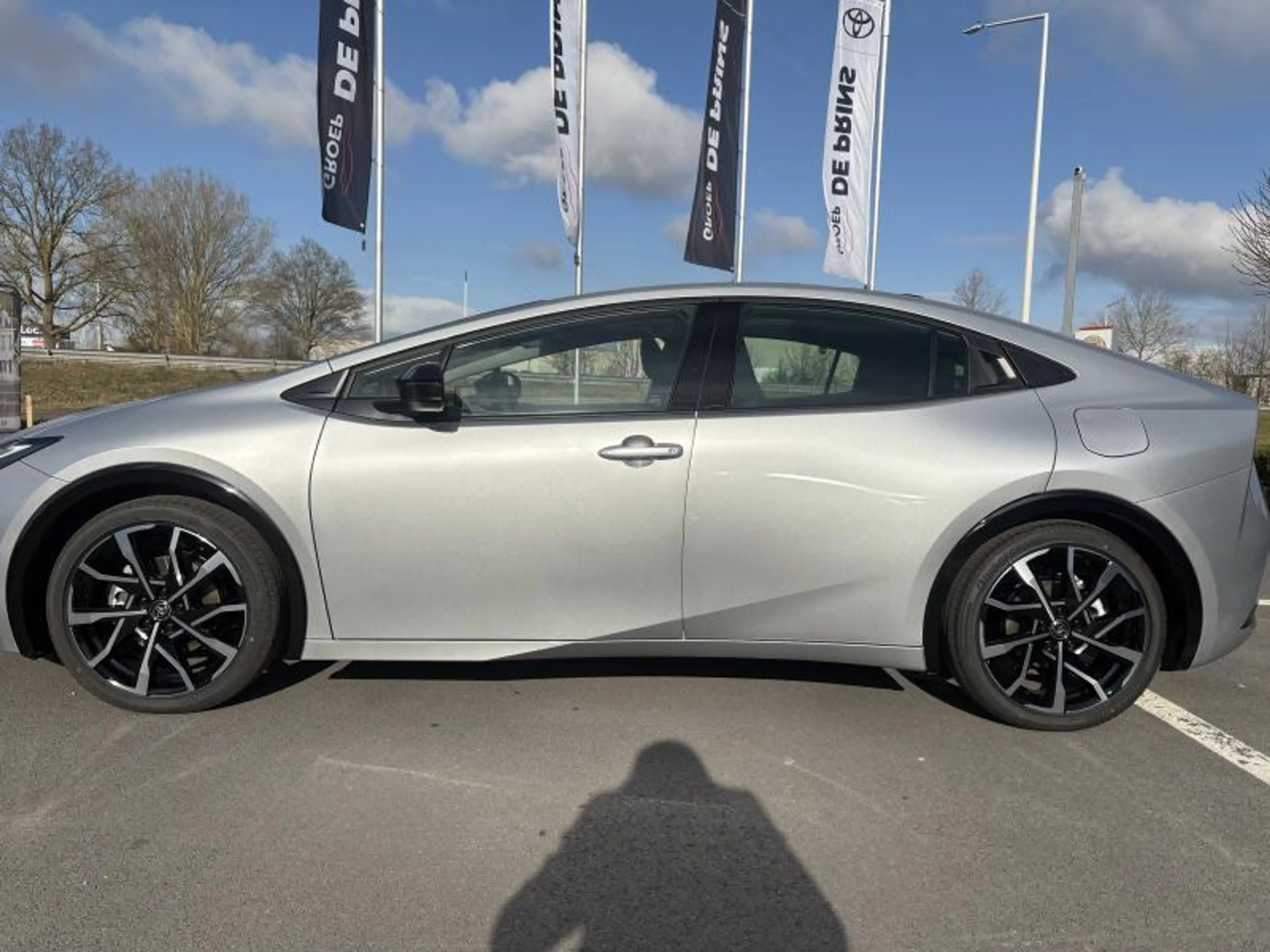 Toyota Prius Premium Plus — photo 5