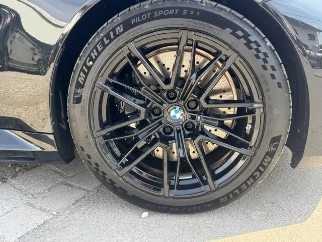 BMW M5 view 7