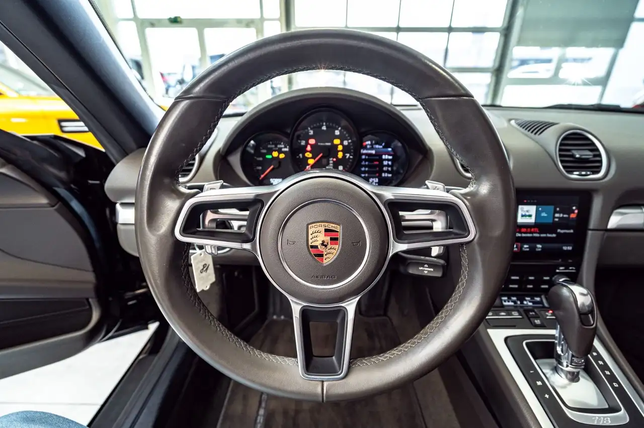 Porsche Boxster Boxster 718 Boxster — photo 26 sur 39