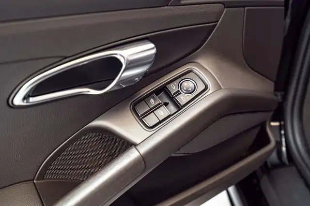 Porsche Boxster view 23
