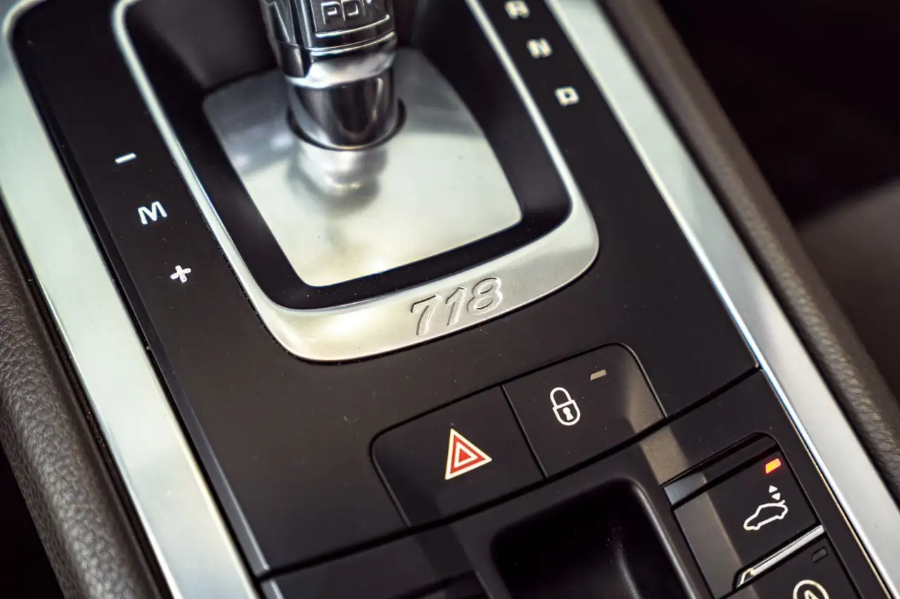 Porsche Boxster Boxster 718 Boxster — photo 35 sur 39