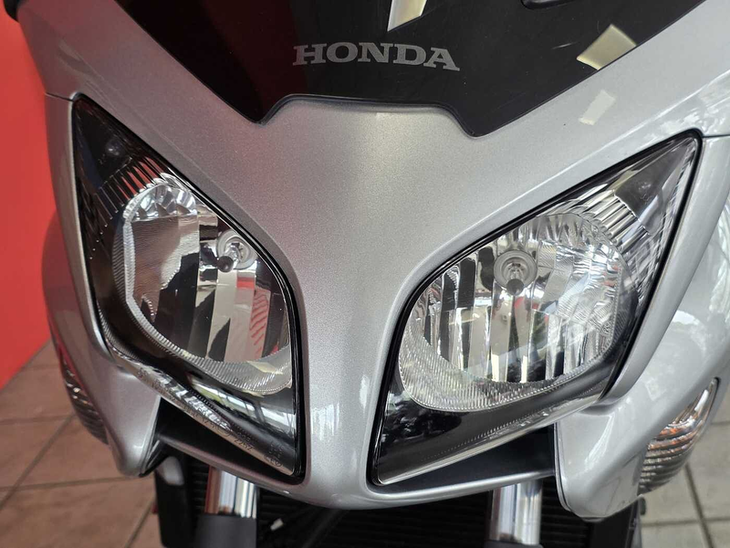 Honda CBF 1000 SC58 — photo 9