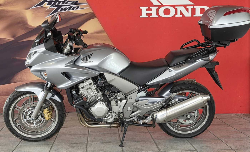 Honda CBF 1000 SC58 — photo 15