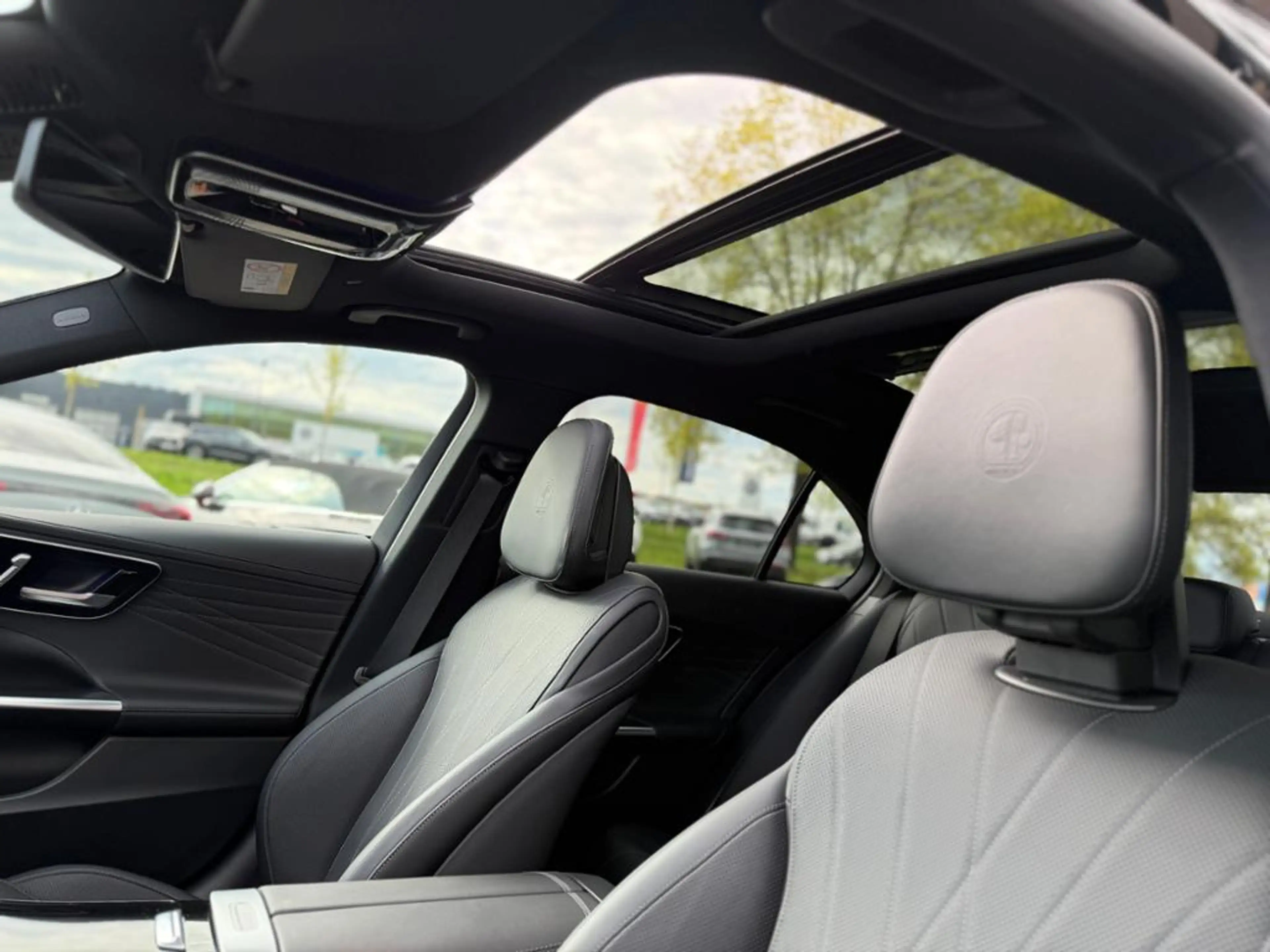 Mercedes-Benz C 63 AMG S E PERF Night Burmes Sitzkl Pano 360 20" — photo 15