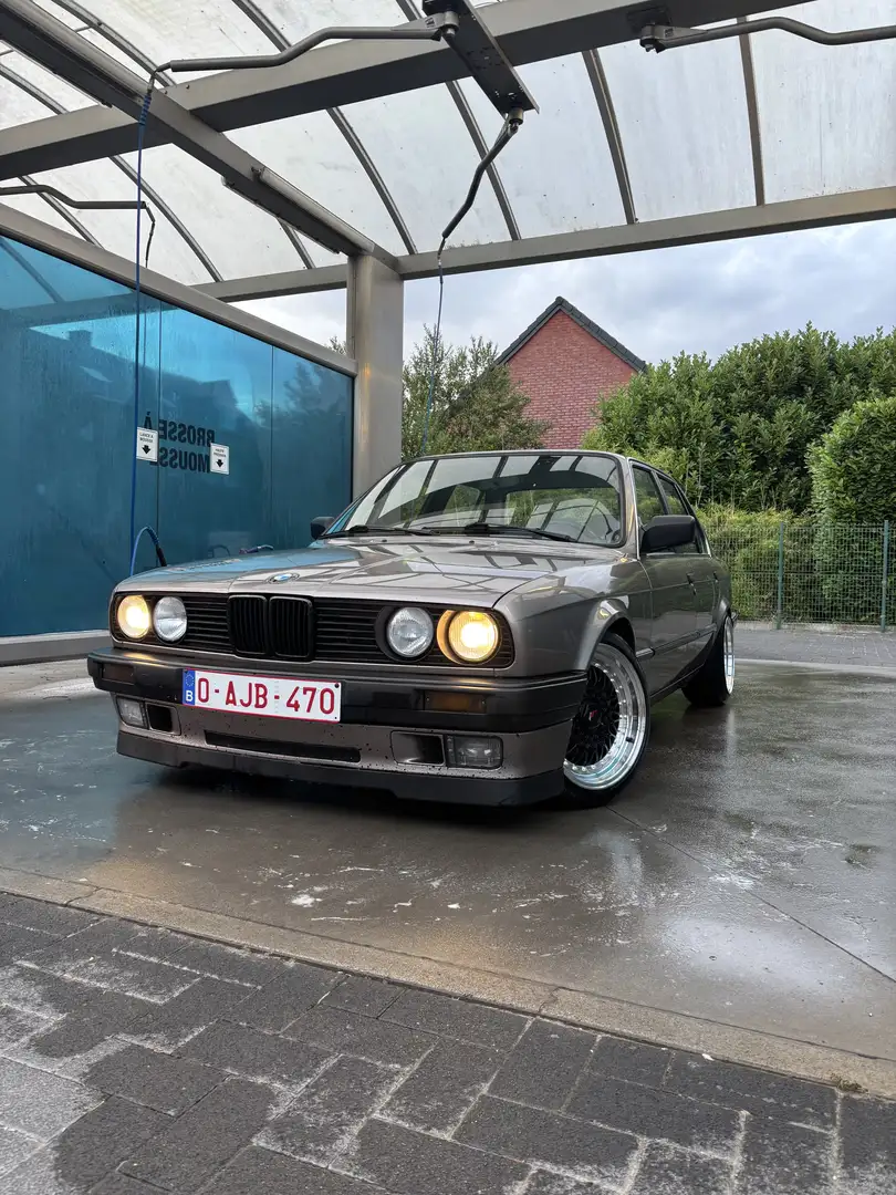 BMW 320 e30 Бронзовий - 1