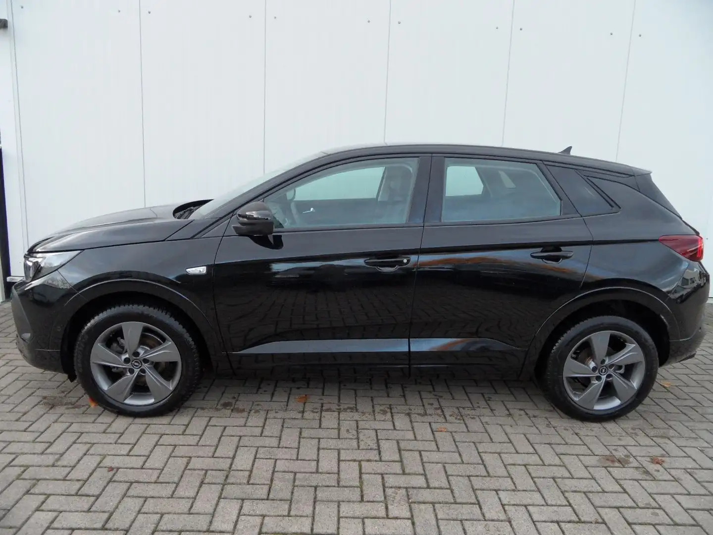 Opel Grandland X Grandland 1,2 GS-Line+Navi+360°Cam+Sitzhzg+AT Zwart - 1