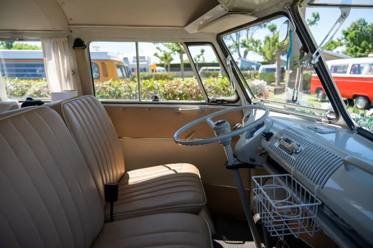 Volkswagen  Bus (Samba), foto 9