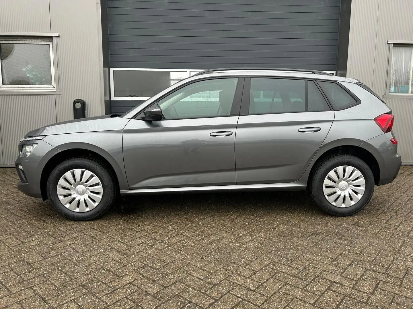 Skoda Kamiq 1.0 TSI 115PS DSG Selection Matrix-LED Sitzheiz... Gris - 2