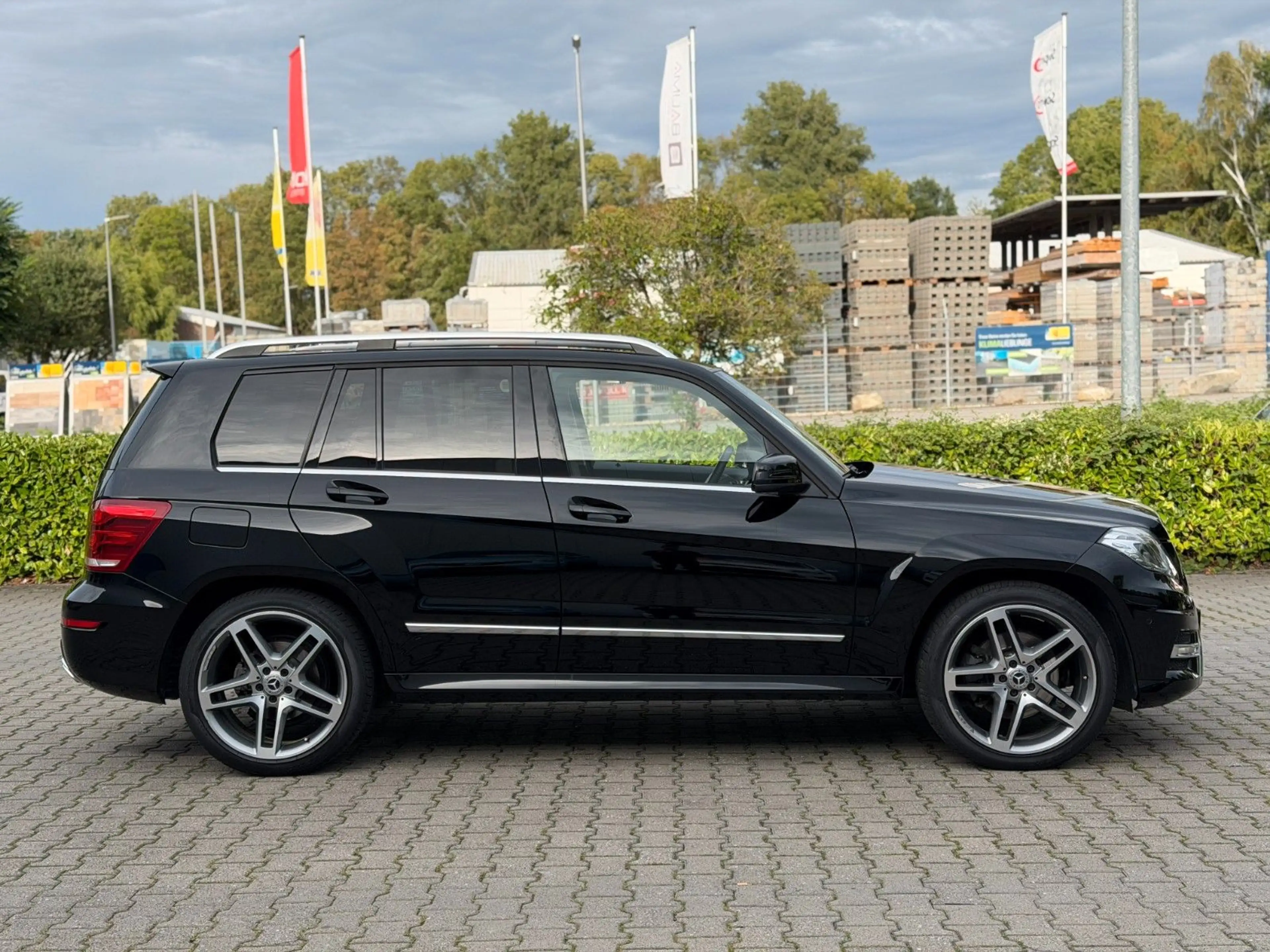 Mercedes-Benz GLK 220 CDI BlueEfficiency 4Matic*Amg*Pano* — photo 6
