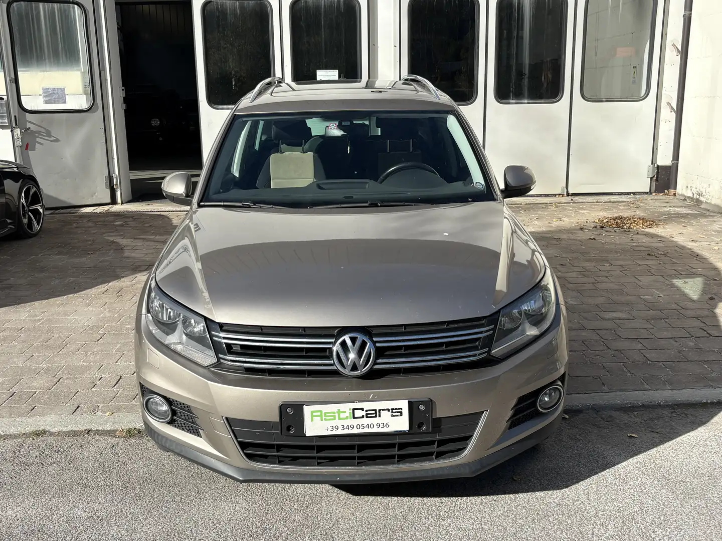 Volkswagen Tiguan 1.4 TSI 4Motion Sport & Style Navi Panoramadach Beige - 2