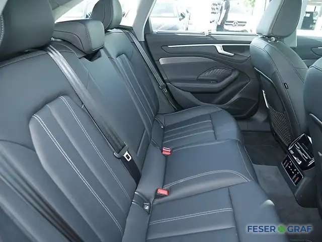 Audi A6 view 7