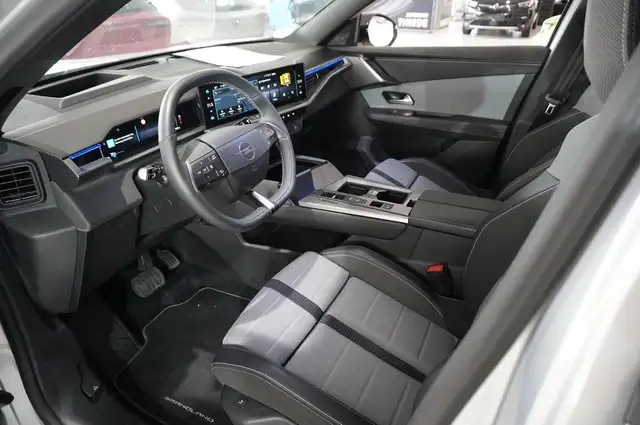 Opel Grandland view 16