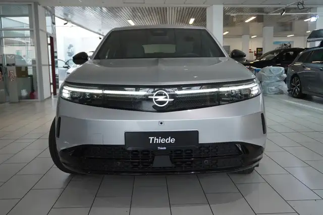 Opel Grandland view 6