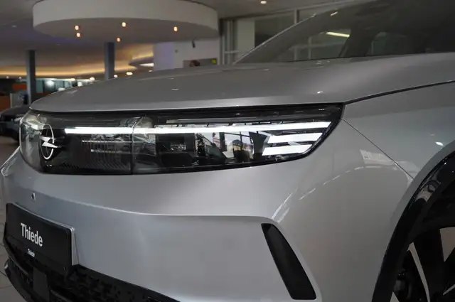Opel Grandland view 5