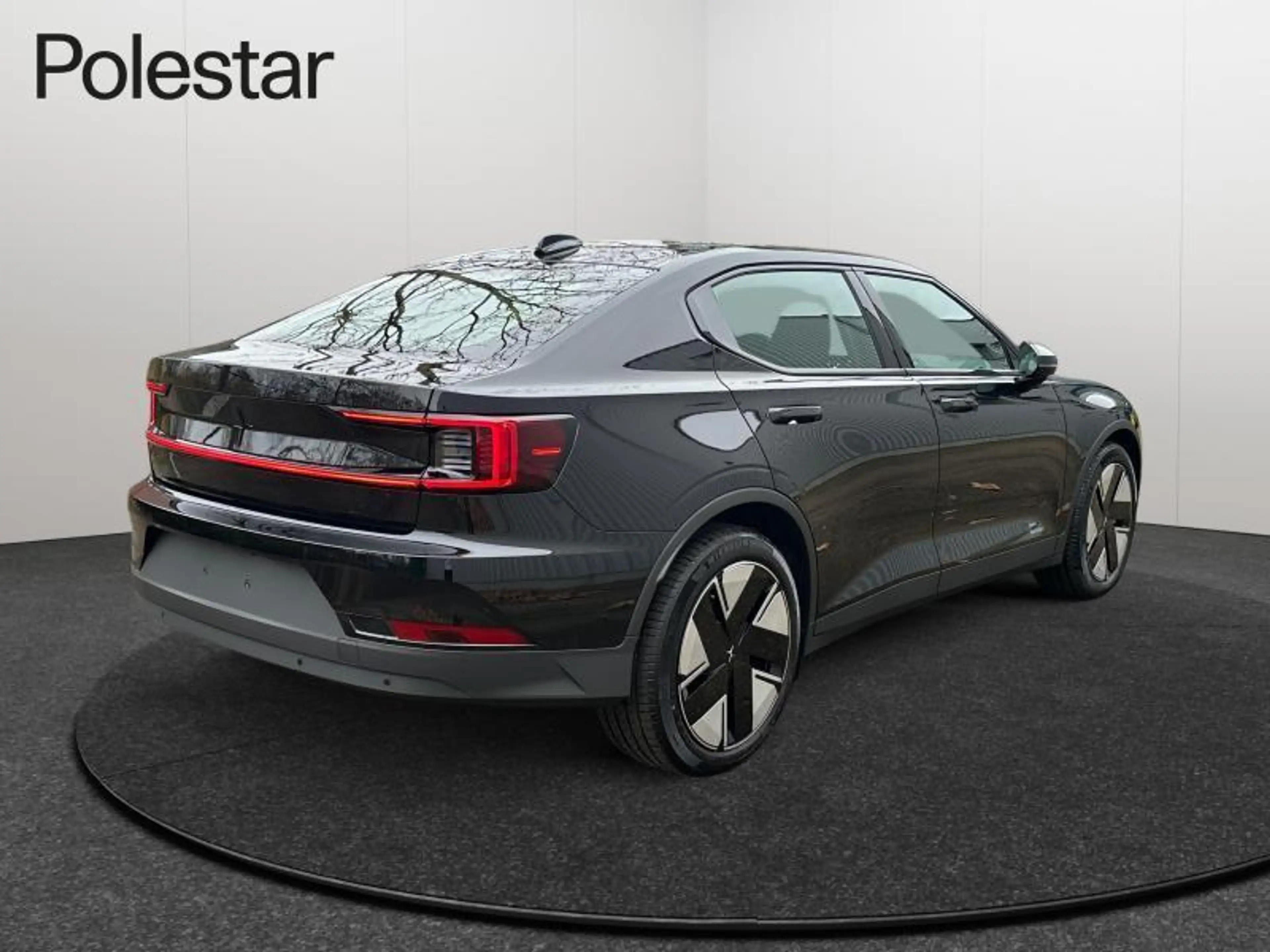 Polestar 2 Long Range Single Motor MY25 — photo 5