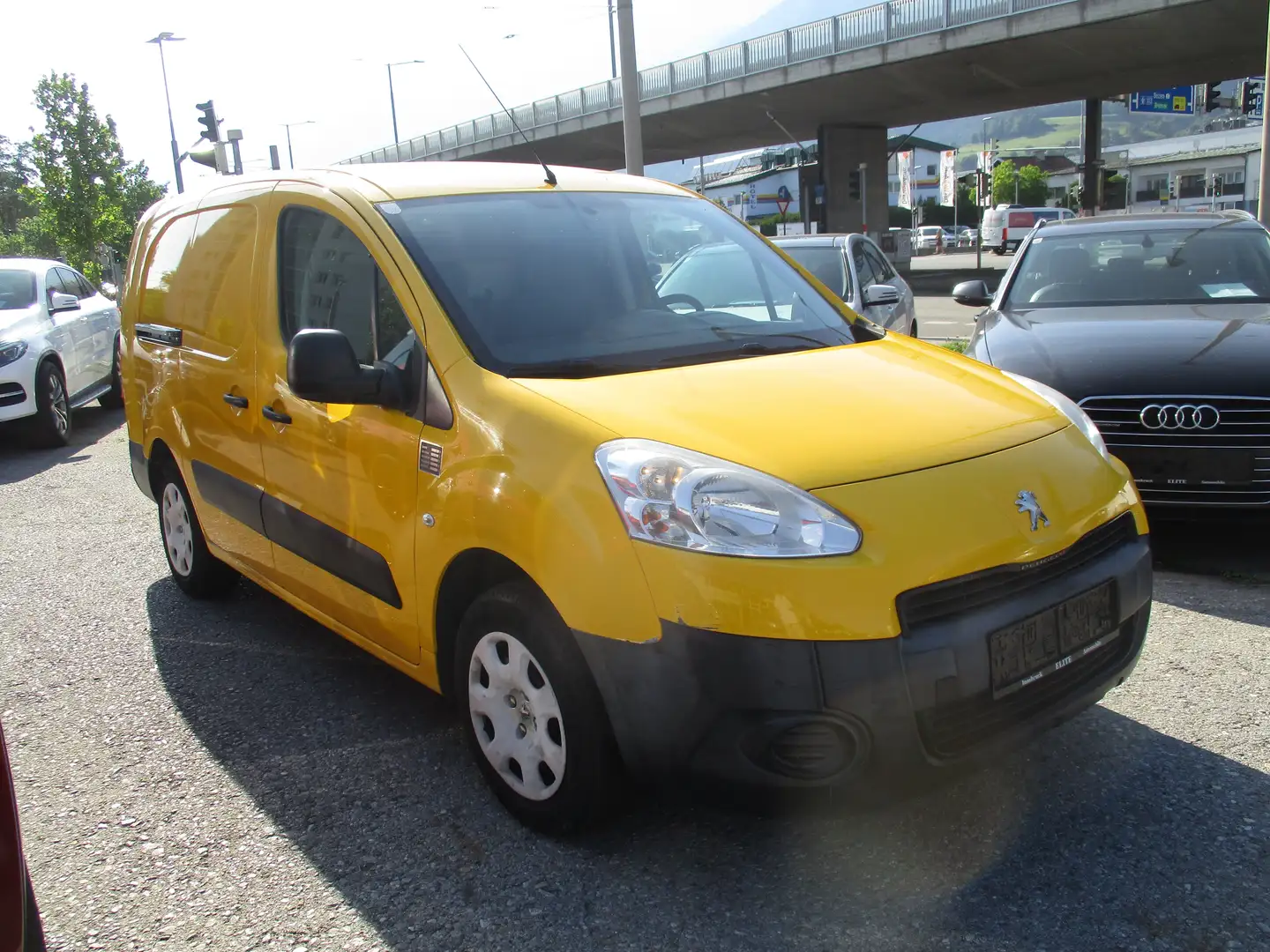 Peugeot Partner L2 Komfort Gelb - 2