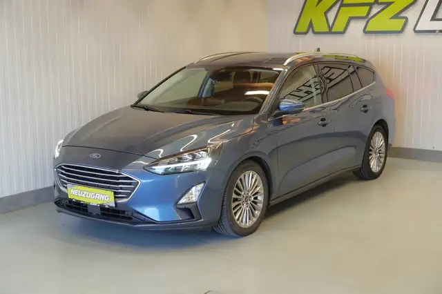 Ford Focus view 11