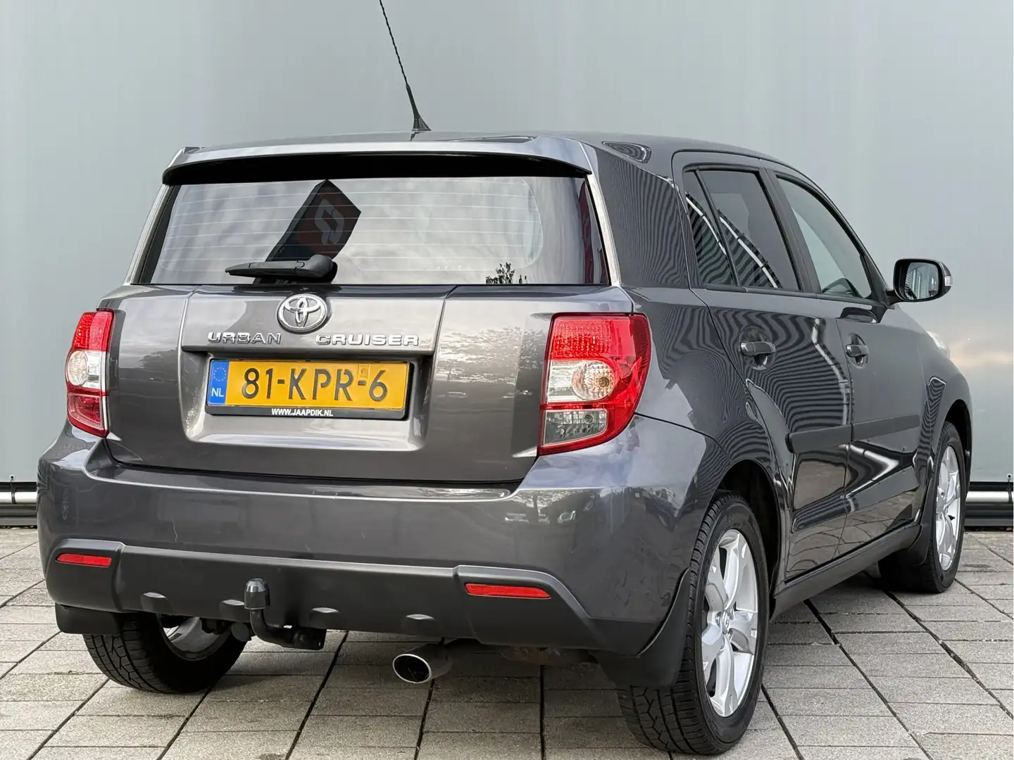 Toyota Urban Cruiser BWJ 2010 | 1.3 VVT-i 101PK Aspiration | NWE APK | Gris - 2