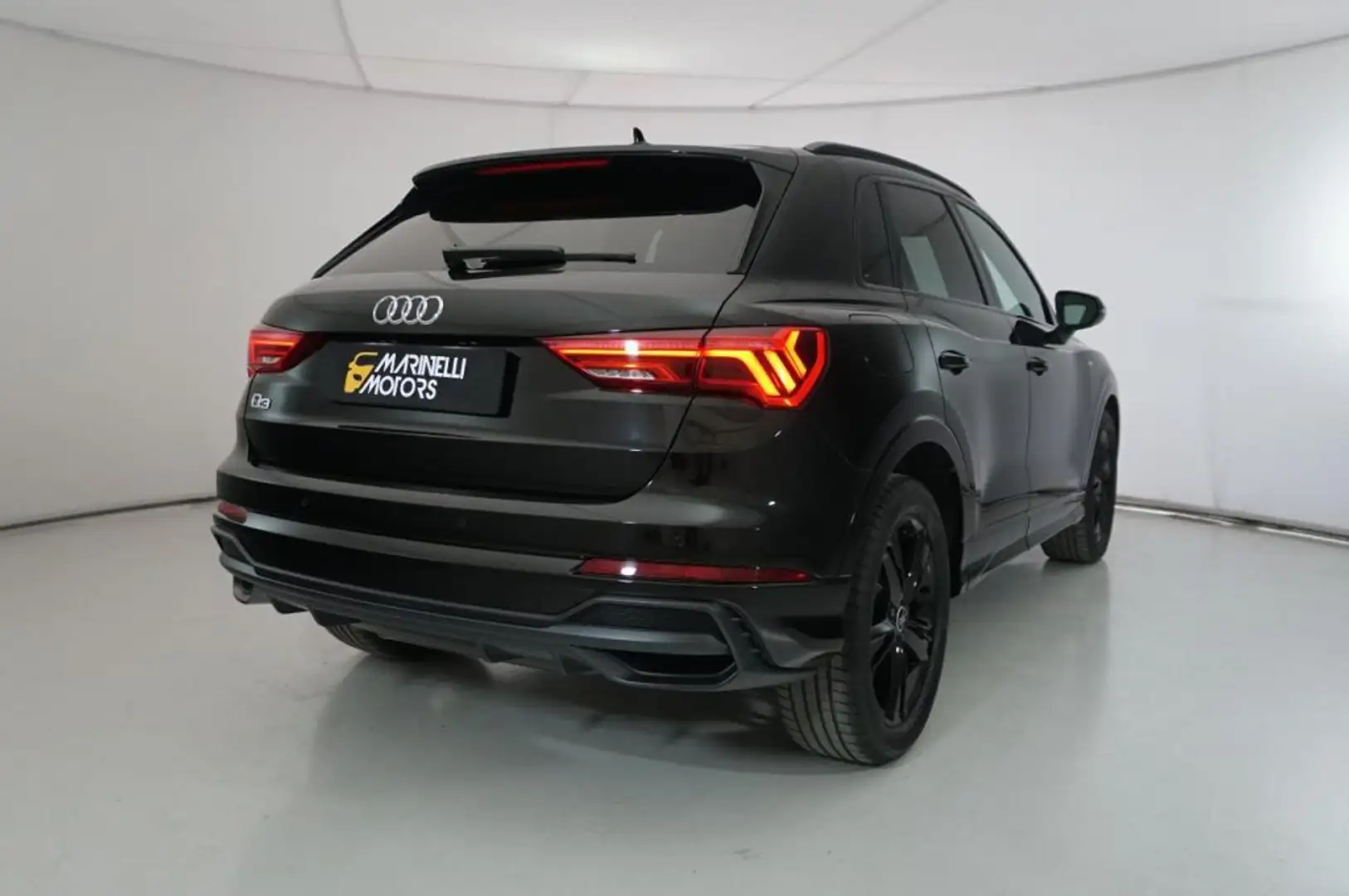 Audi Q3 35 TDI 150CV S TRONIC S LINE EDITION PACK BLACK Nero - 2