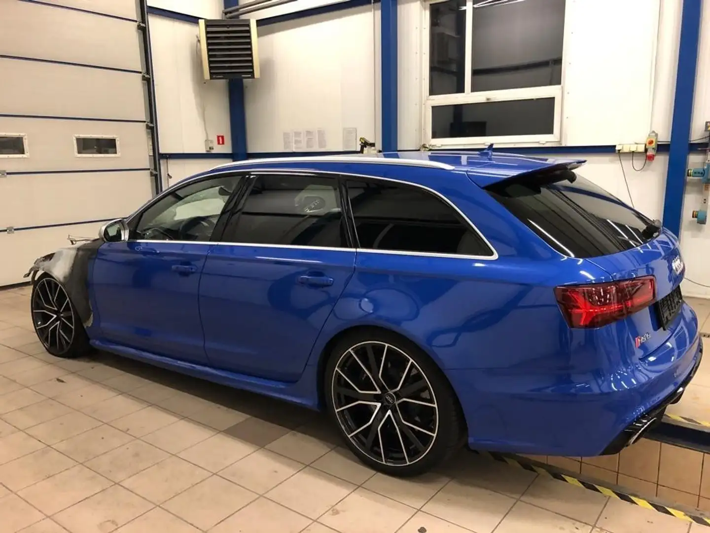 Audi RS6 Avant 4.0 tfsi Performance quattro tiptronic Blu/Azzurro - 2