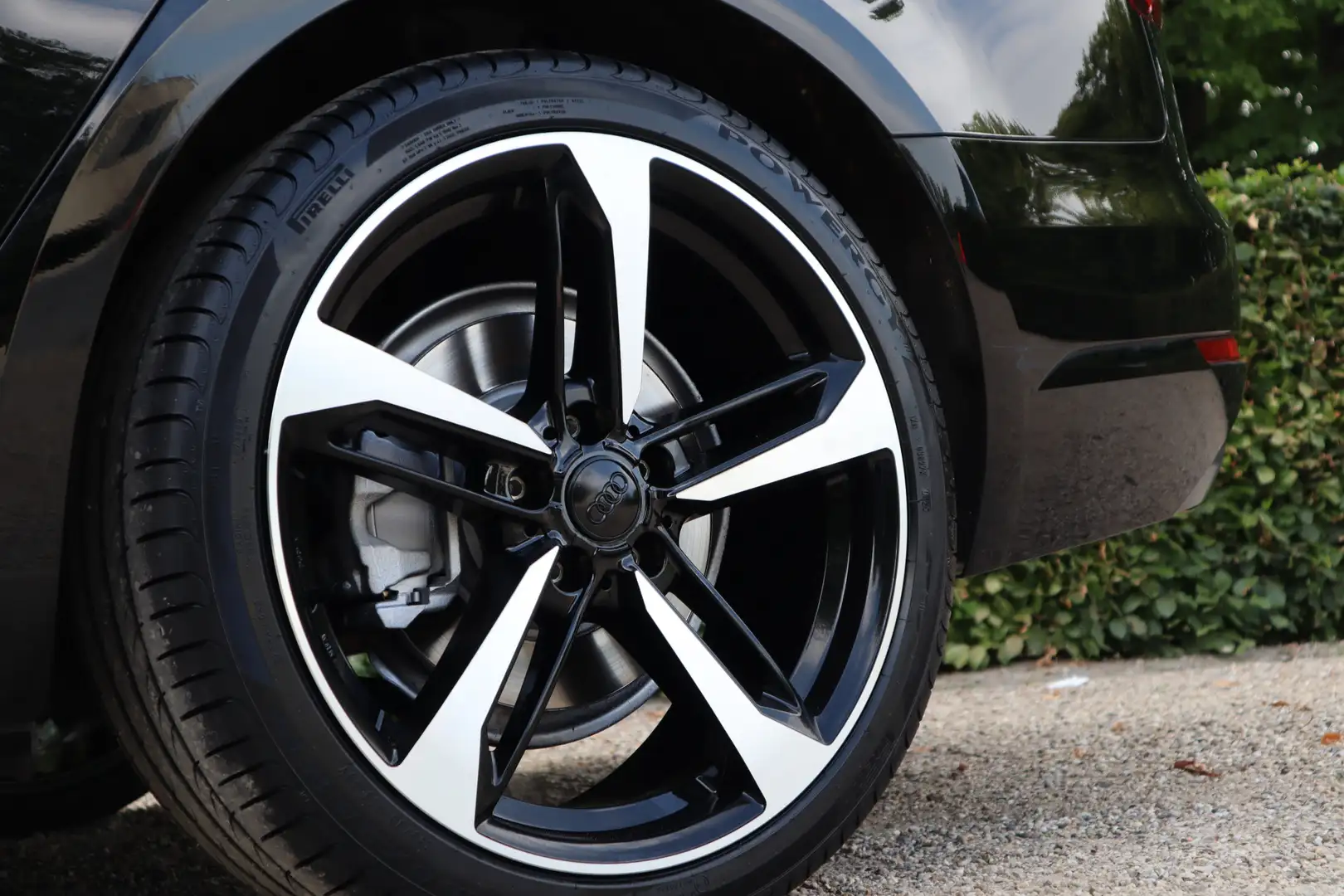 Audi A4 Avant 1.4 TFSI Sport Edition | Automaat | Navi | Zwart - 2