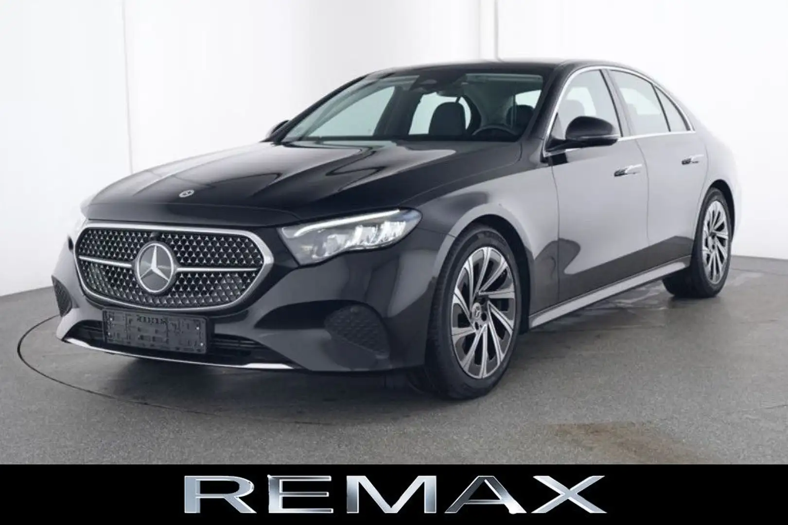 Mercedes-Benz E 200 Avantgarde MY 2024 / Panorama Grau - 1