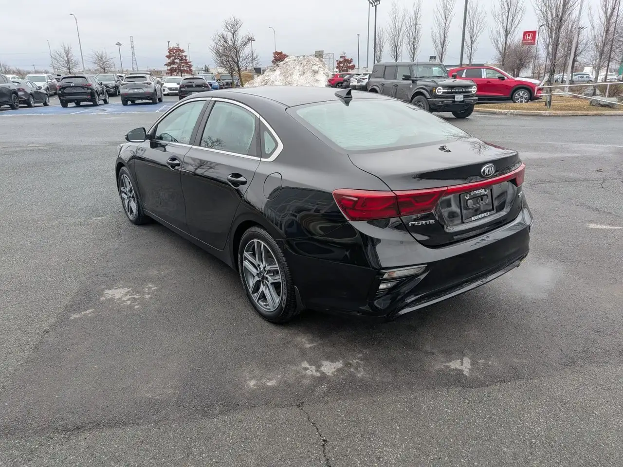Kia Forte снимка Kia Forte