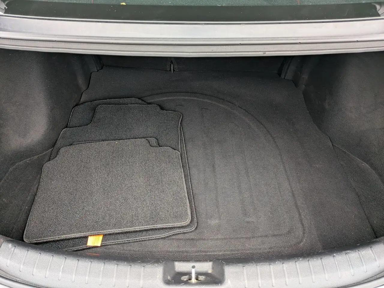 Kia Forte снимка Kia Forte