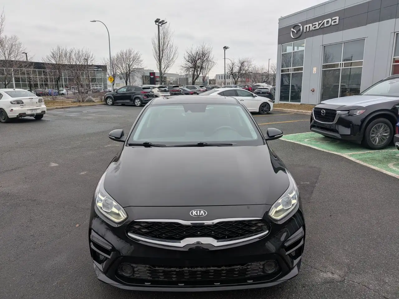 Kia Forte снимка Kia Forte