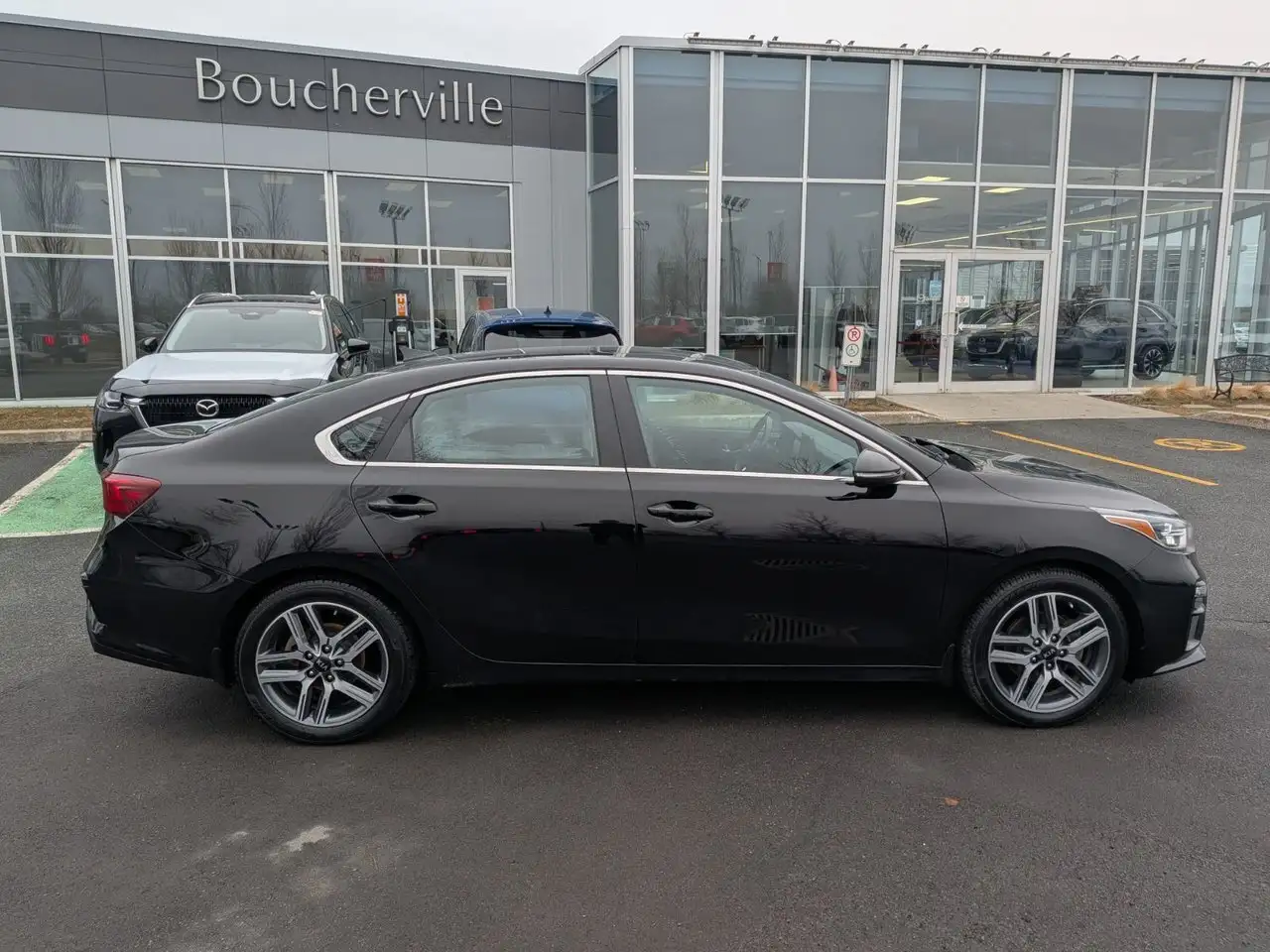 Kia Forte снимка Kia Forte