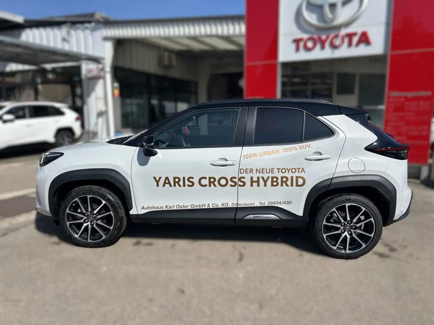 Toyota Yaris Cross Hybrid 130 1.5 VVT-i GR Sport Grau - 2