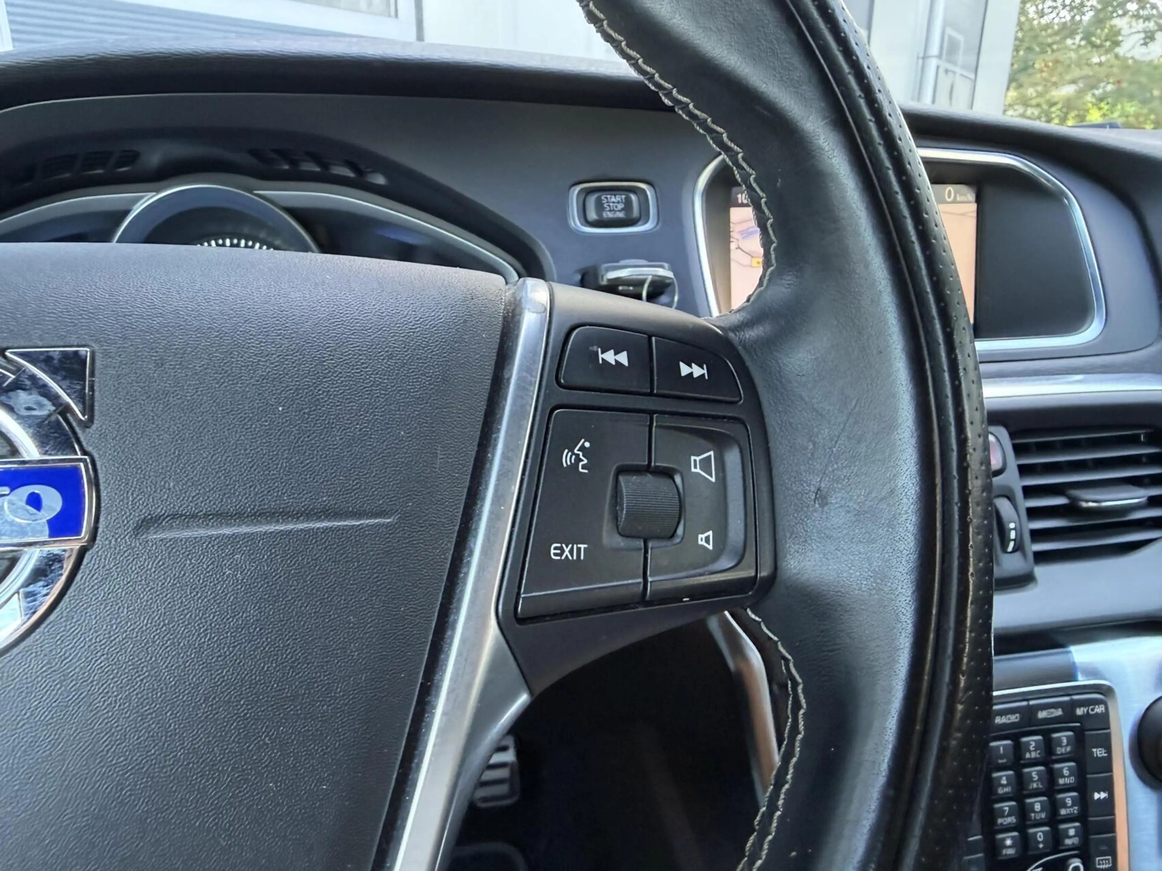 Volvo V40 1.6 T3 R-Design | Xenon | Alcantara/Leder | Camera — photo 12