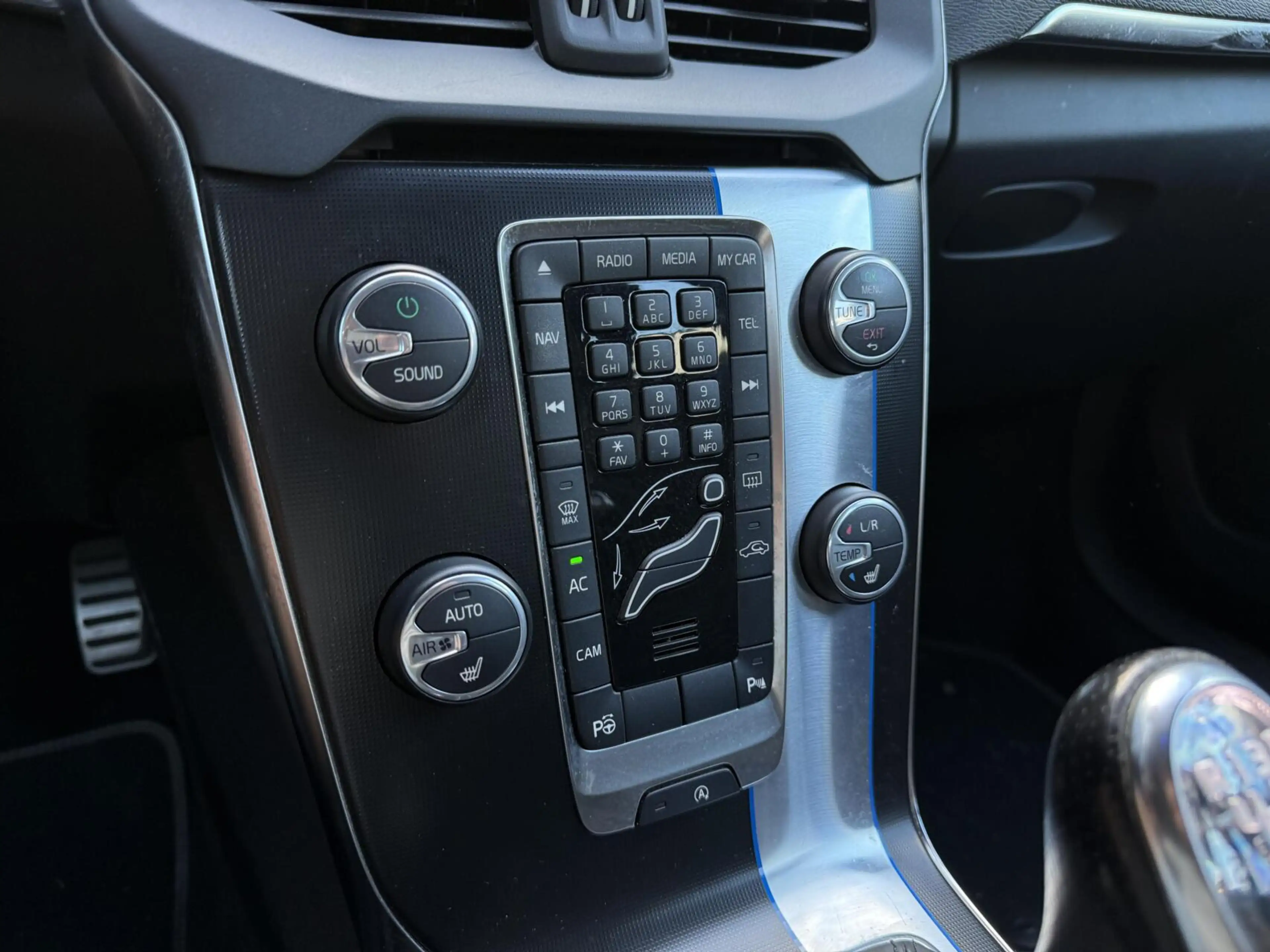 Volvo V40 1.6 T3 R-Design | Xenon | Alcantara/Leder | Camera — photo 15