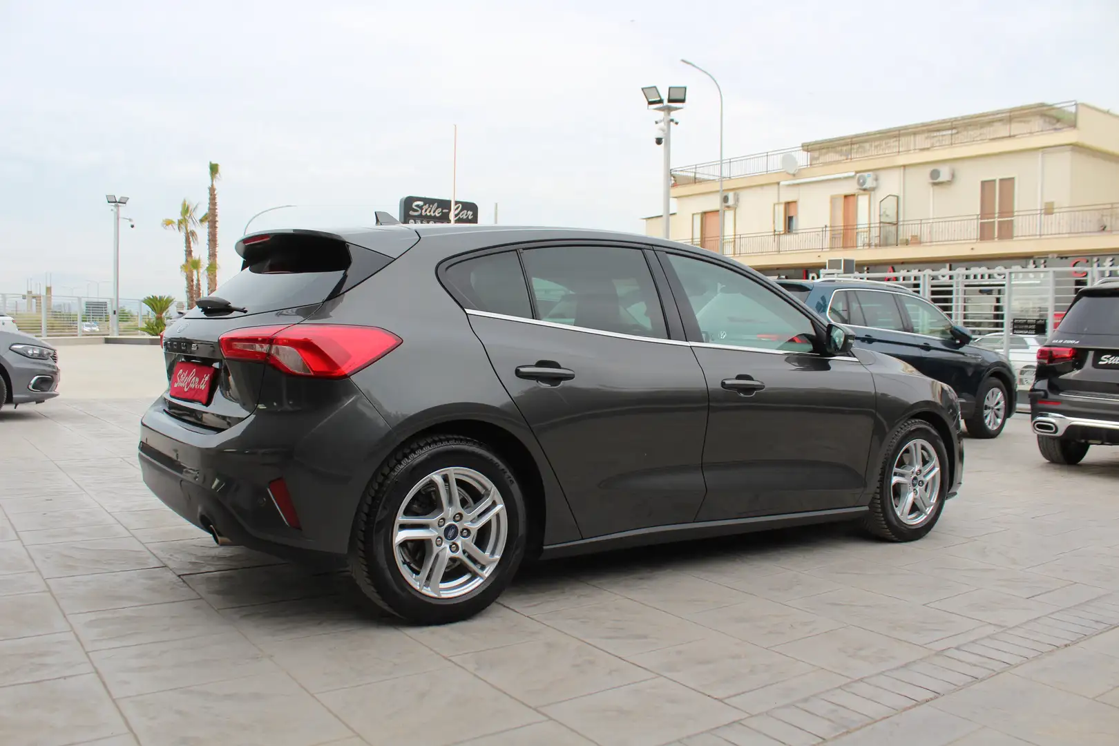 Ford Focus 1.5 ecoblue Business S&S Grigio - 2