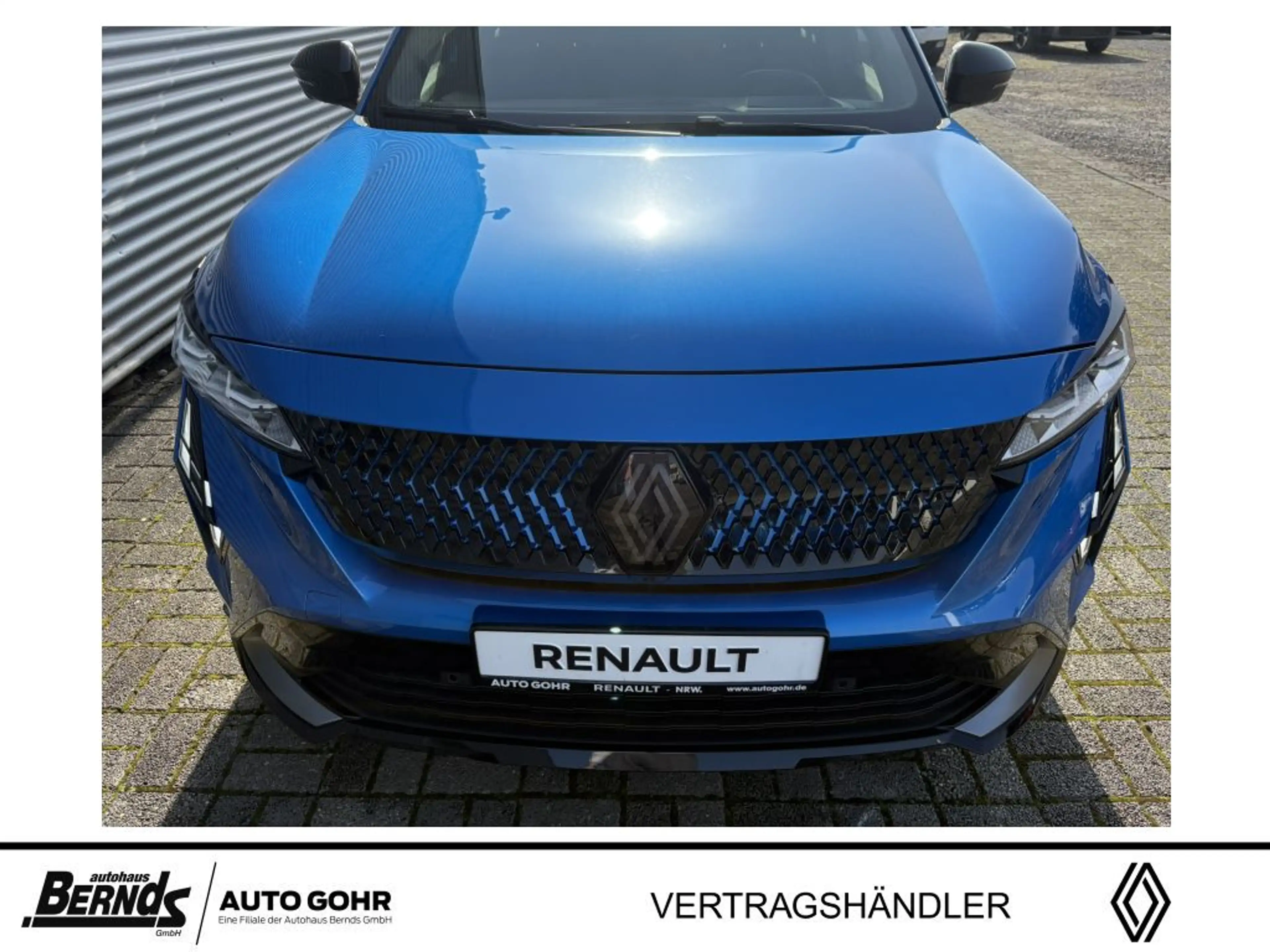 Renault Rafale E-Tech Plug-in Hybrid 300 4x4 Atelier Alpine Solar — photo 2