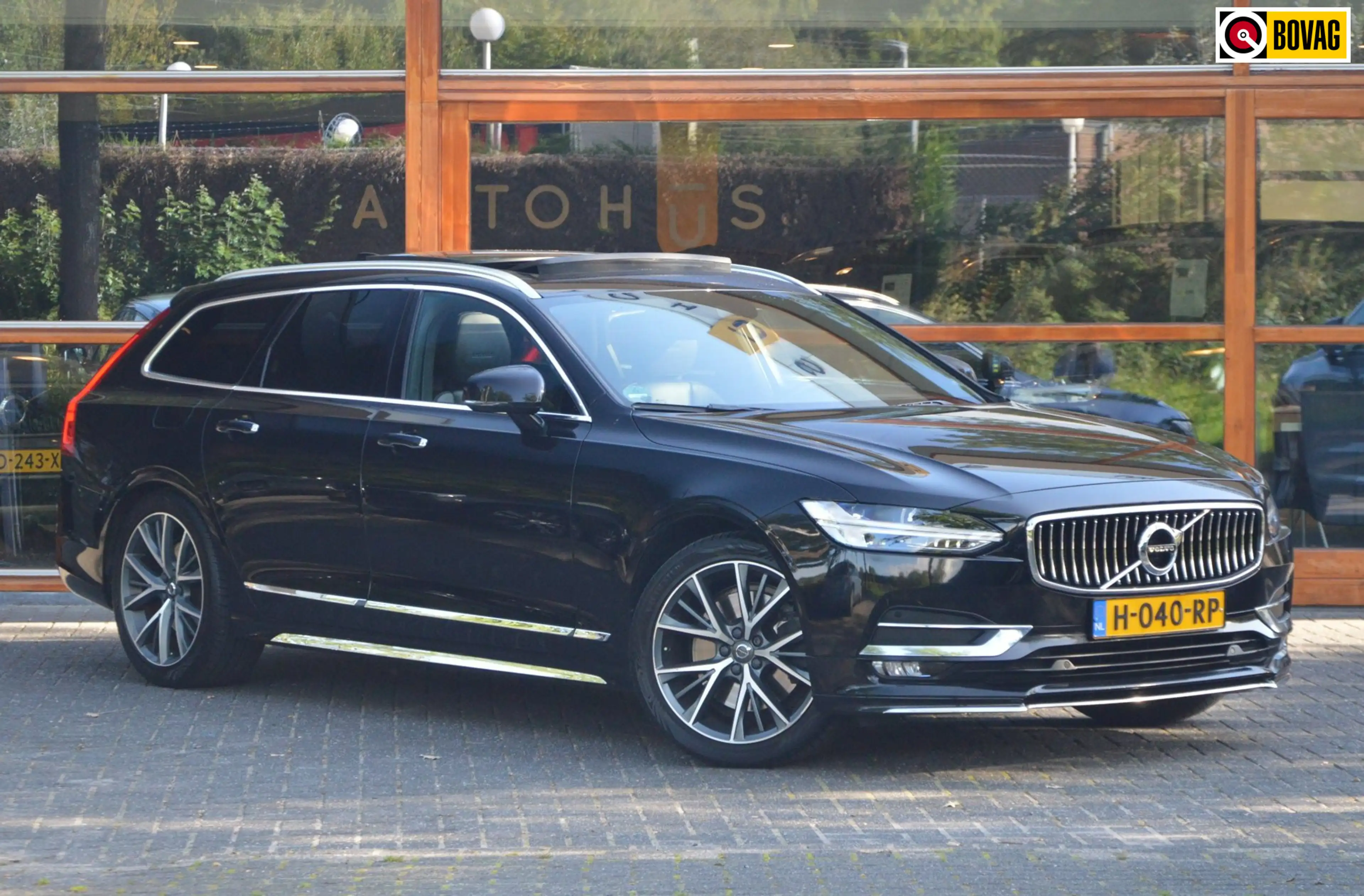 Volvo V90 T4 Inscription | Massage | Panorama dak | Standkac