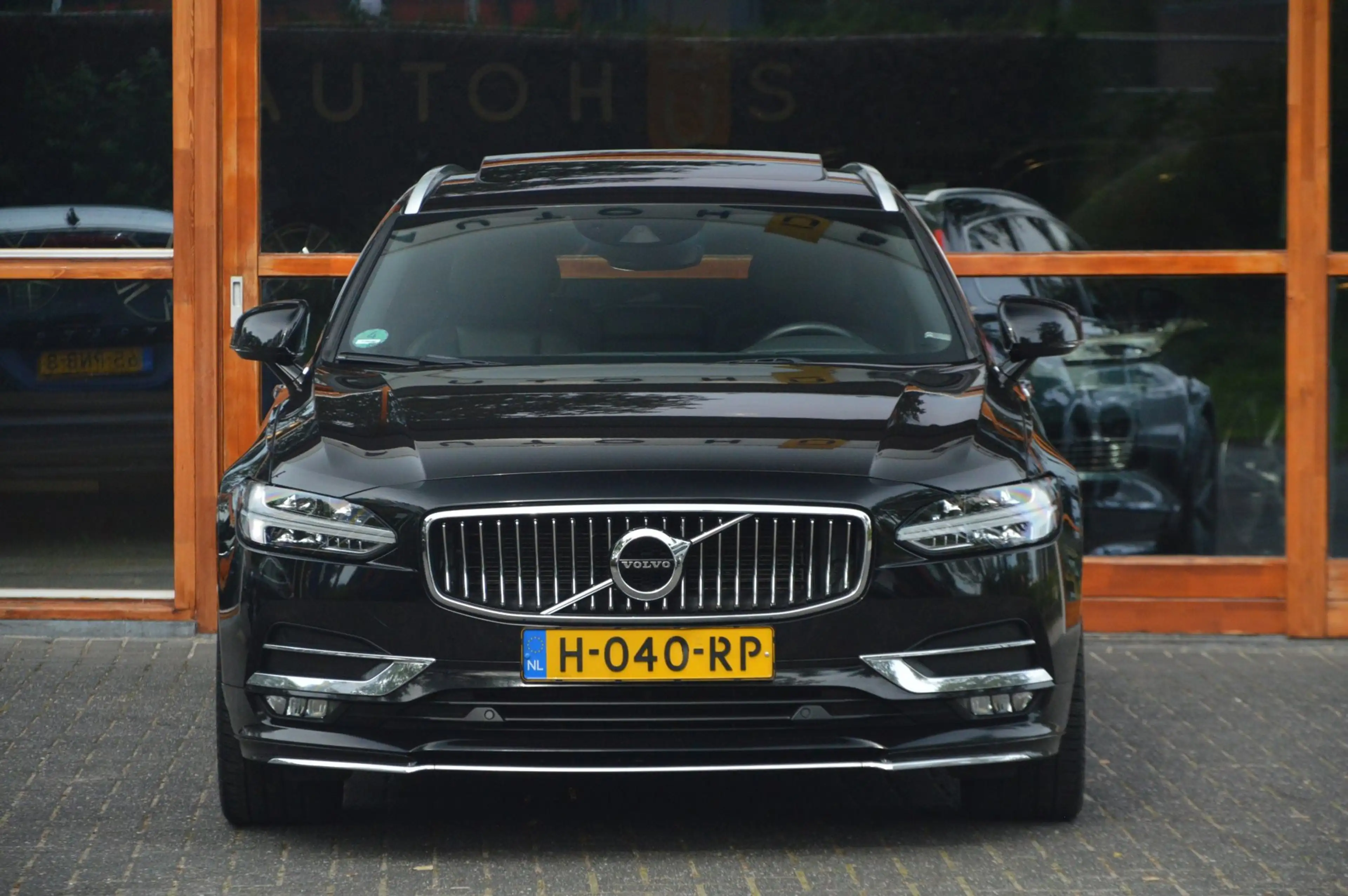 Volvo V90 T4 Inscription | Massage | Panorama dak | Standkac — photo 2