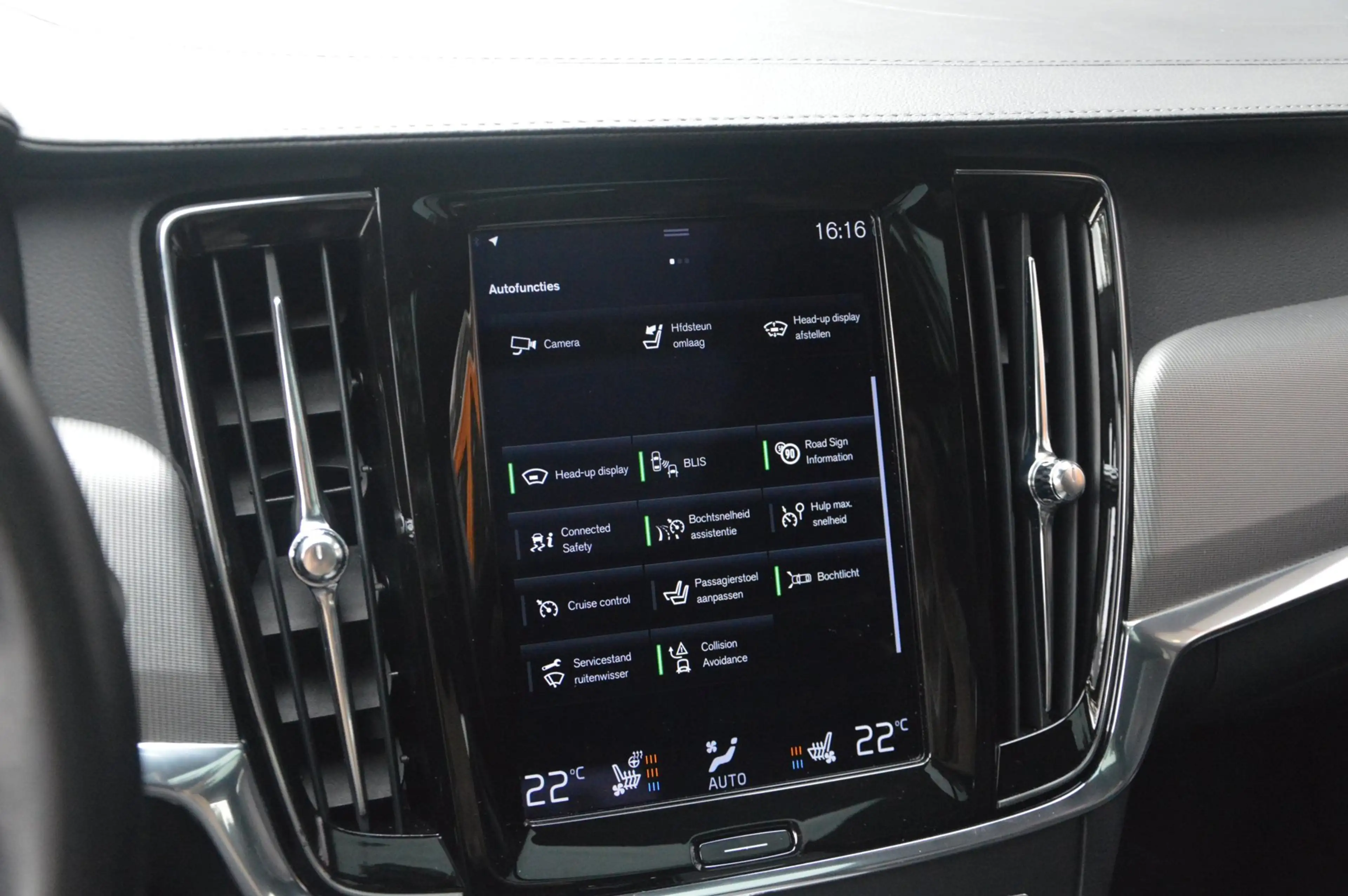Volvo V90 T4 Inscription | Massage | Panorama dak | Standkac — photo 12